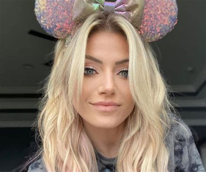 Alexa Bliss’ Bio, Height, Weight, Measurements, Dating History, Net Worth & More