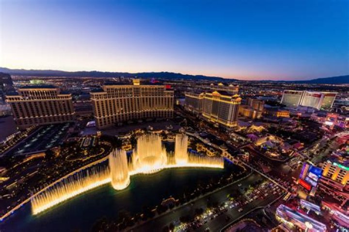 Amazing Natural Sights in Las Vegas - The Top 10 Beautiful Attractions - SarkariResult