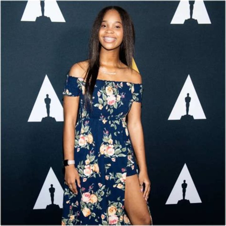 Annabelle Wallis Net Worth: Details About Film, Bf, Income, Kids, Career - SarkariResult