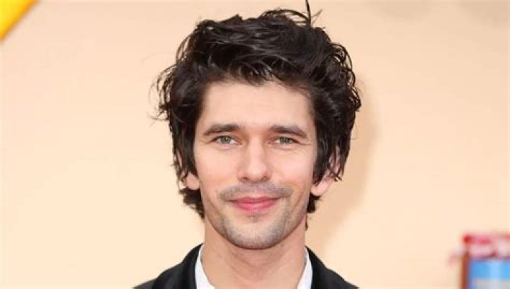 Ben Whishaw Height, Weight, Body Measurements, Shoe Size