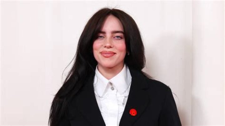 Billie Eilish Opens Up About Her Sexual Orientation, Acknowledging Attraction to Females - SarkariResult