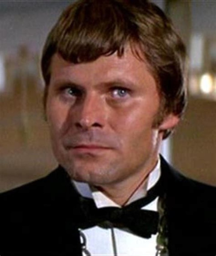 Bruce Glover Net Worth