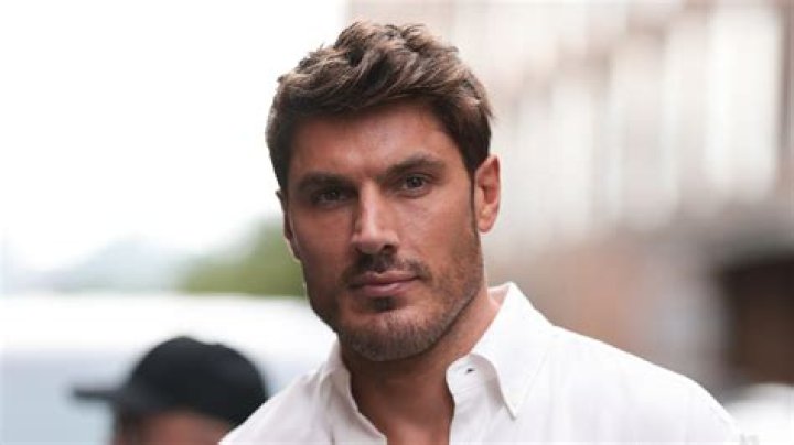 Chris Appleton Net Worth 2023 : Biography, Age, Family, Religion, Salary, Income & Assets - Check Details - SarkariResult