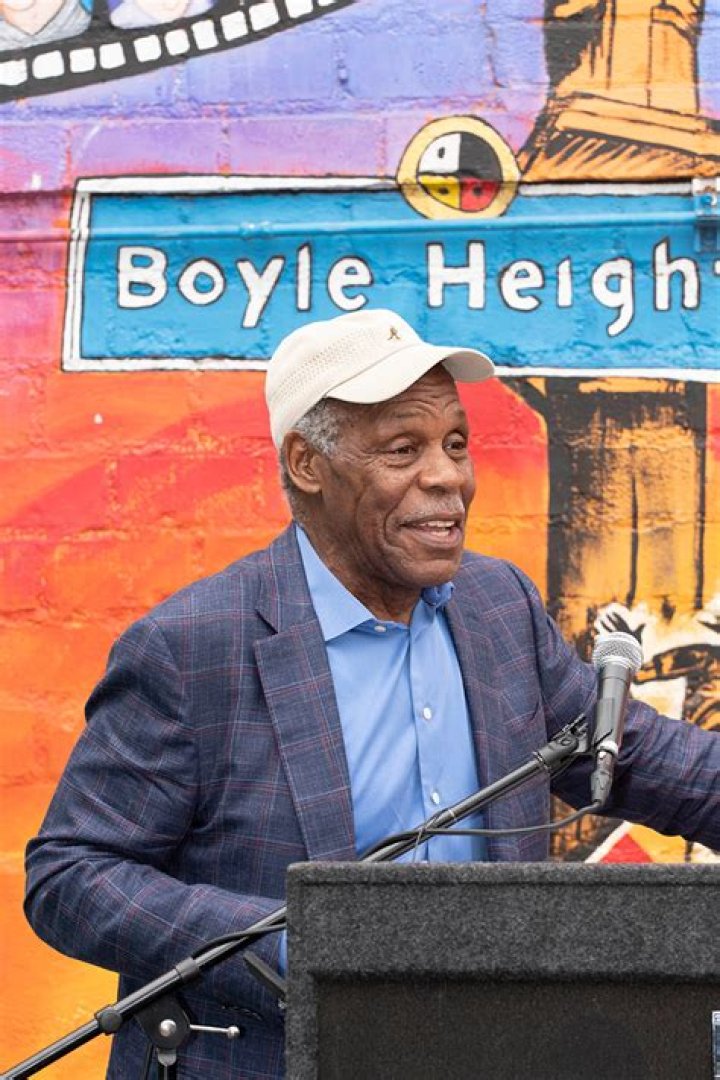 Danny Glover Net Worth: Details About Movies, Son, Height, Age, Wife - SarkariResult