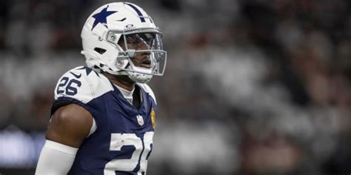 DaRon Bland: Dallas Cowboys Cornerback Makes NFL History with Fifth Pick-Six of the Season - SarkariResult