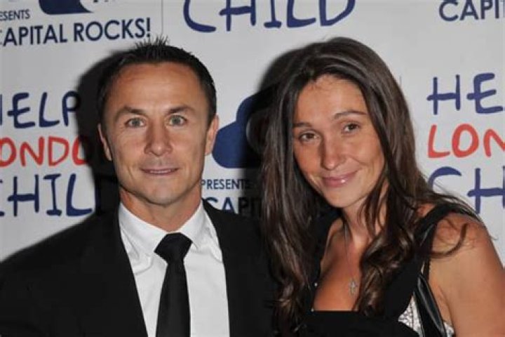 Dennis Wise Net Worth: Details About Wife, Son, Age, Daughter, Height - SarkariResult