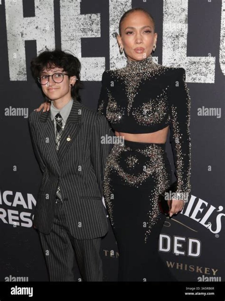 Emme Maribel Muñiz Bio, Net Worth, Family