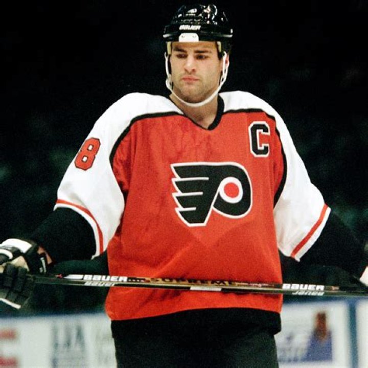 Eric Lindros