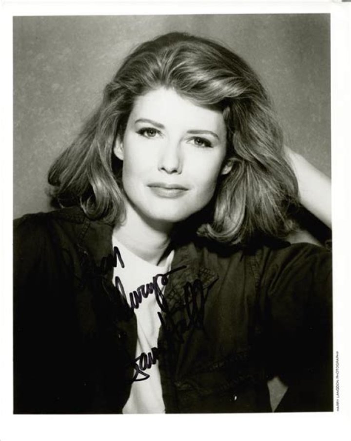 Fawn Hall Net Worth