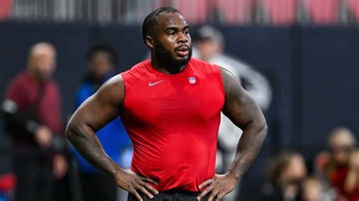 Grady Jarrett Net Worth: Details About NFL, Career, Age, Cars, Income - SarkariResult