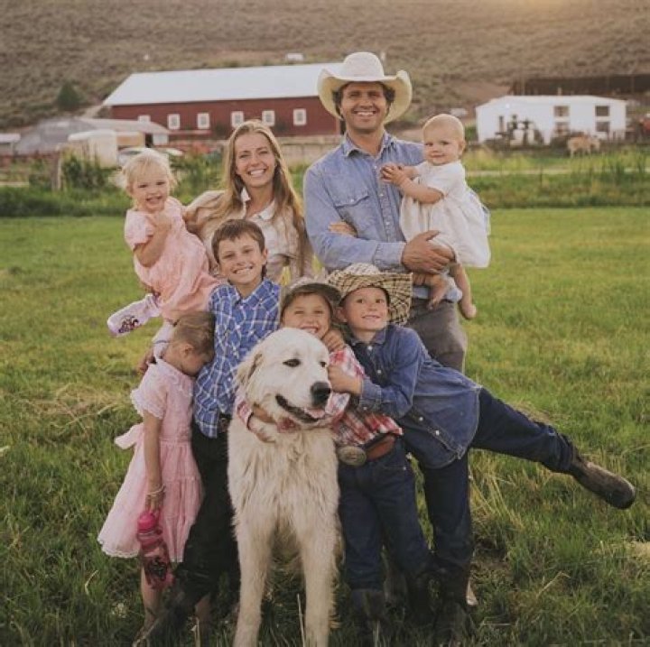 How Old Is Hannah Neeleman? Ballerina Farm Drama Explored As Influencer's Set To Welcome Her 8th Child - SarkariResult