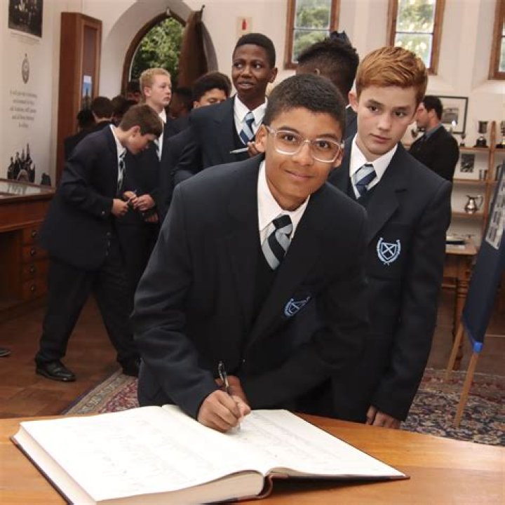 Ice Spice's College Journey: Did She Truly Attend SUNY Purchase? - SarkariResult