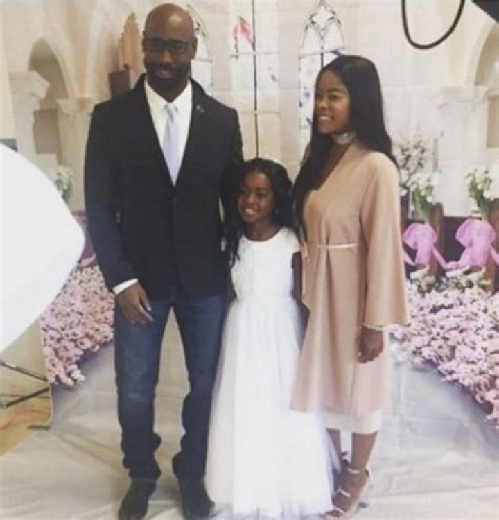 Is Golden Brooks Married? Daughter From Boyfriend or Husband?