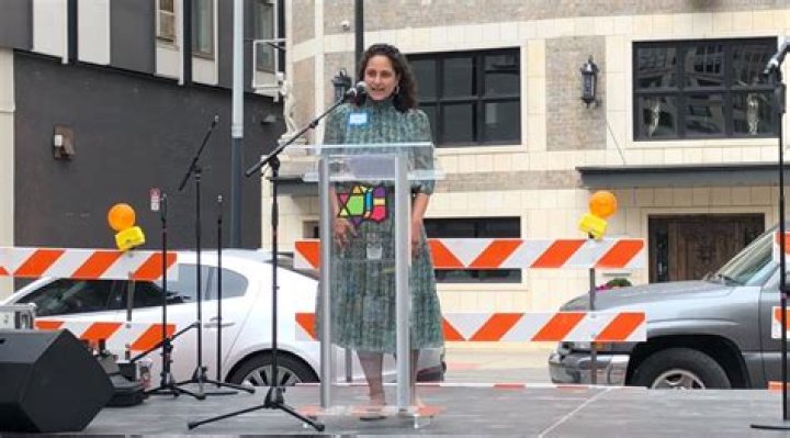 Is Samantha Voll Jewish Or Christian? Samantha Voll Religion - SarkariResult