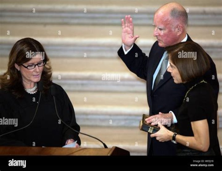 Jerry Brown's Wife: A Deep Dive into Anne Gust Brown's Role in California Politics - SarkariResult