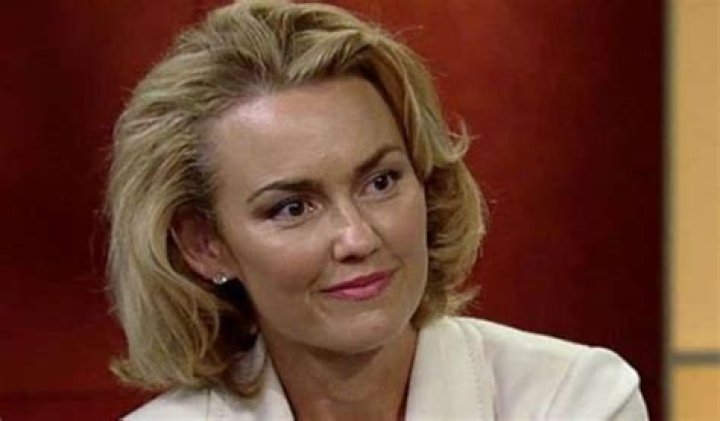 Kelly Carlson Height, Weight, Measurements, Bra Size, Shoe Size