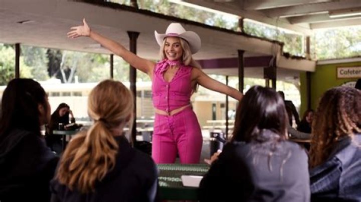 Margot Robbie Net Worth: Details About Movie, Career, Home, Age, Income - SarkariResult