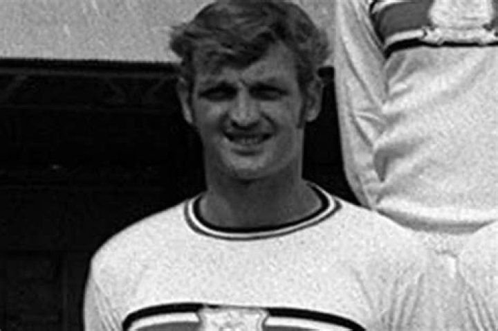 Mike Bickle (footballer)