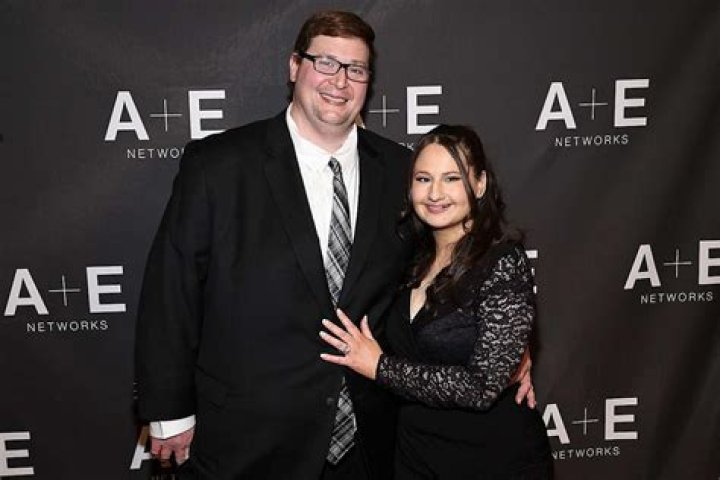 Molly Line Married Life with Husband, Children, Net Worth, Wiki, Bio