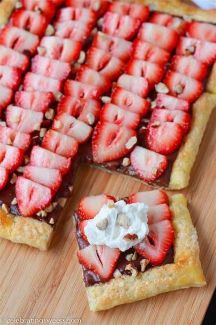 Nutella Tart with Strawberries