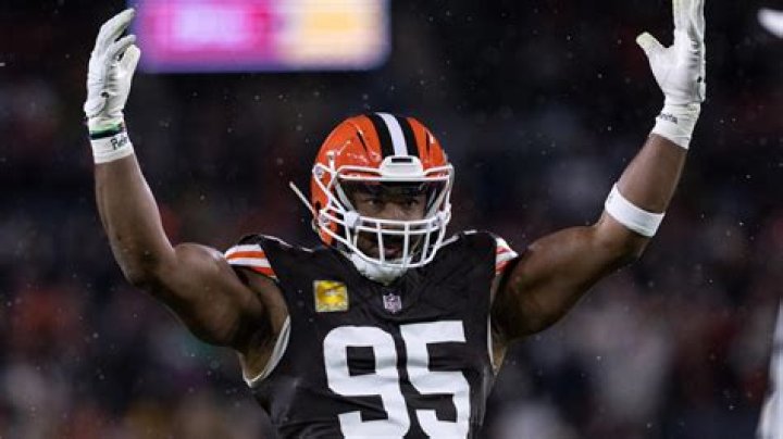 Phillip 'PJ' Walker: How Much Money He Has, His Age, Career, Cleveland Browns, Stats, Contract, Wife Ashlei, and More - SarkariResult