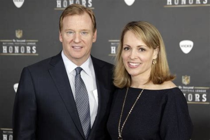 Roger Goodell’s successful married life with Jane Skinner and his rise from intern to Commissioner of NFL