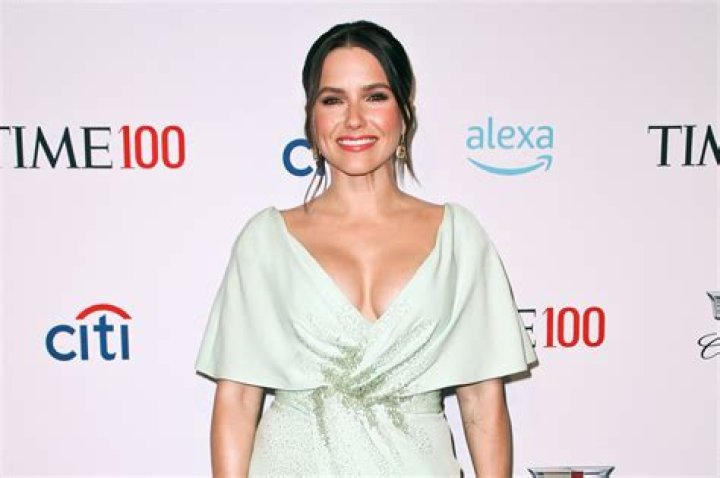 Sophia Bush Height, Weight, Measurements, Bra Size, Shoe Size