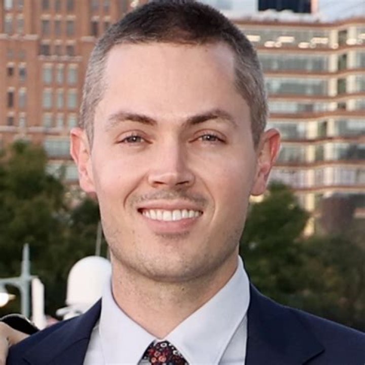 Was Robert Ressler Married? Robert Ressler Relationship Status, Who is Helen? - SarkariResult