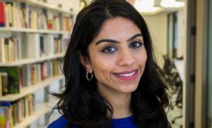 Who Is Kinza Khan? Chicago Lawyer Caught on Camera Removing Posters of Abducted Israeli Kids - SarkariResult