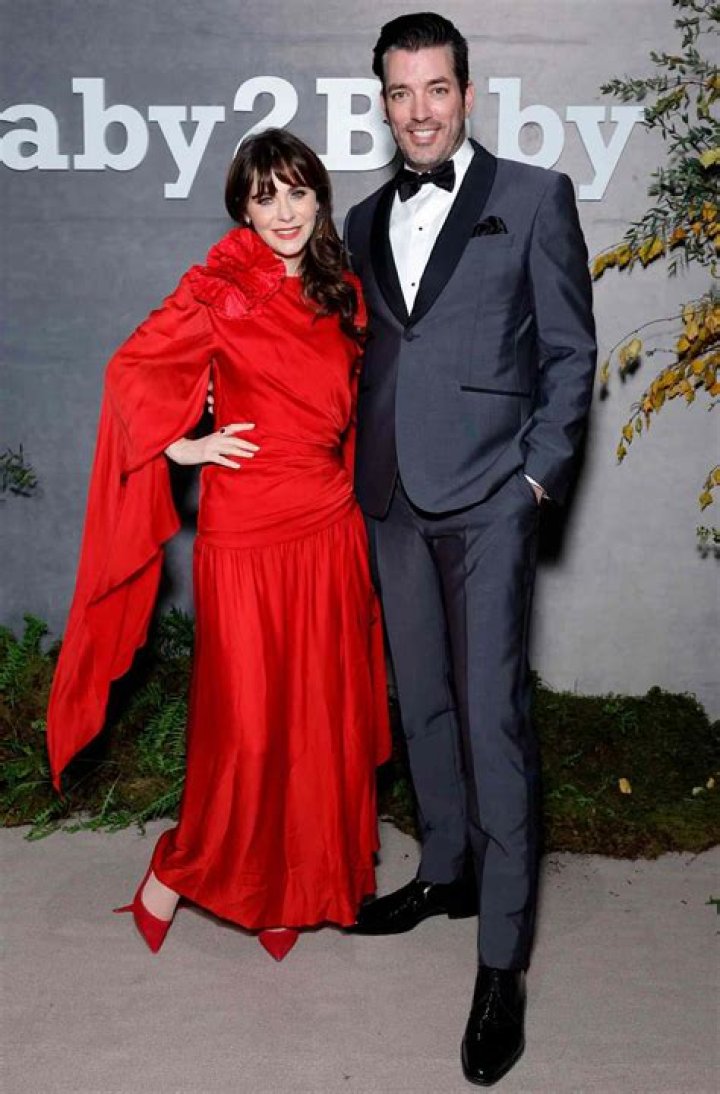 Zooey Deschanel Welcomed New Baby With Her Husband Jacob!